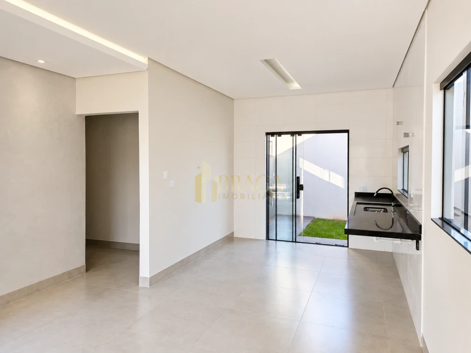 Imagens do imóveis CASA À VENDA NA VILA BANDEIRANTES