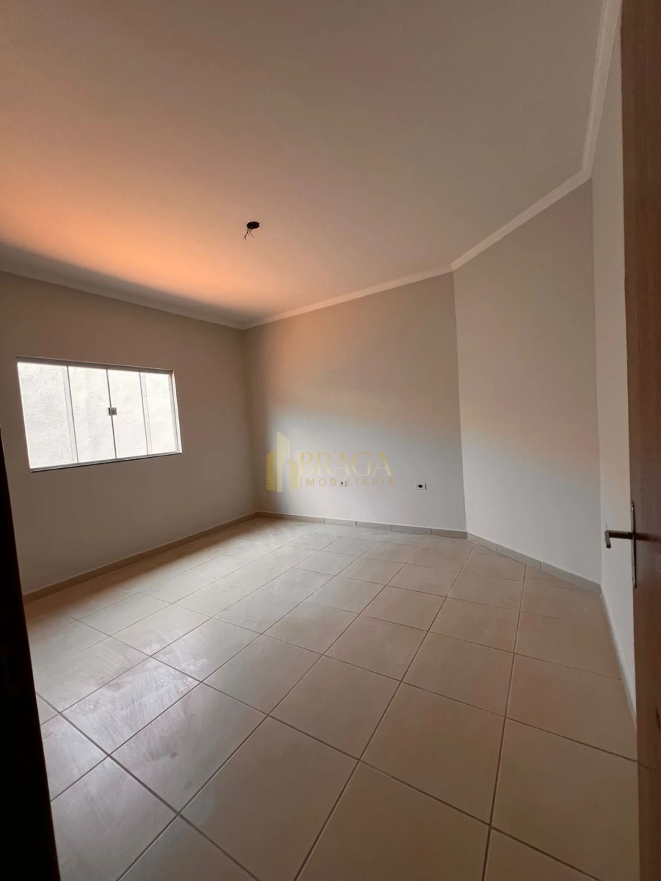 Linda Casa À Venda No Caiçara