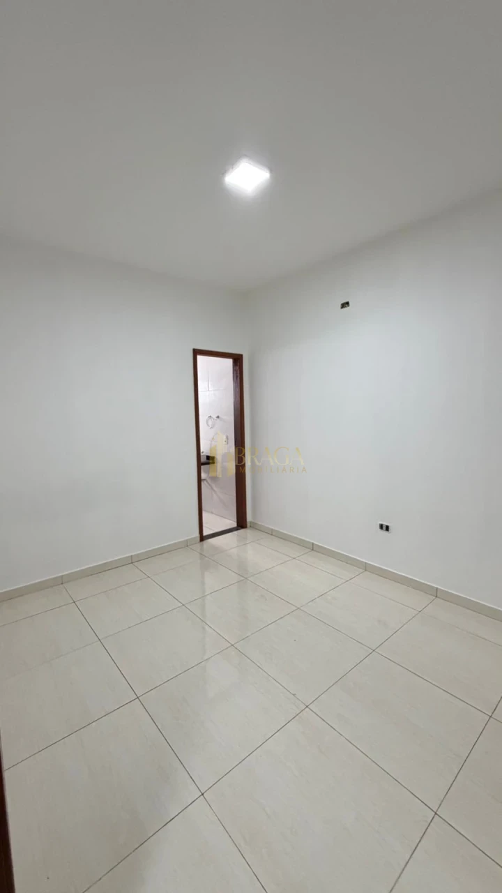 CASA À VENDA NO TIJUCA 2