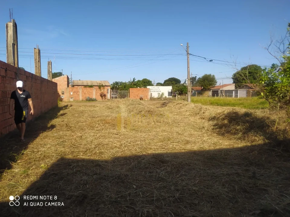 Terreno à venda no bairro Riviera Park