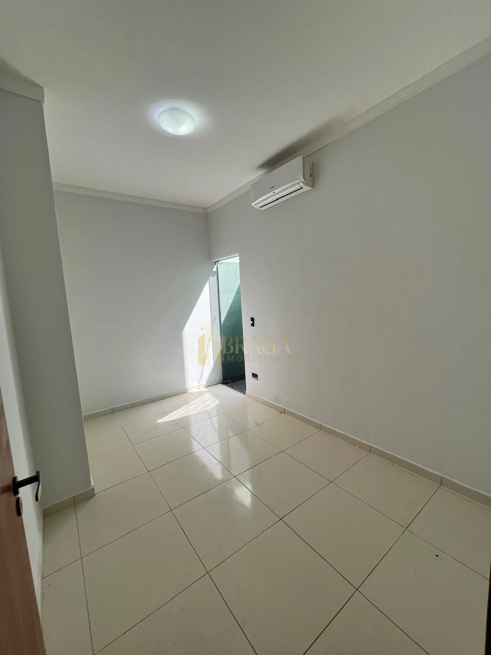 Casa á vende no bairro Vila Anahy