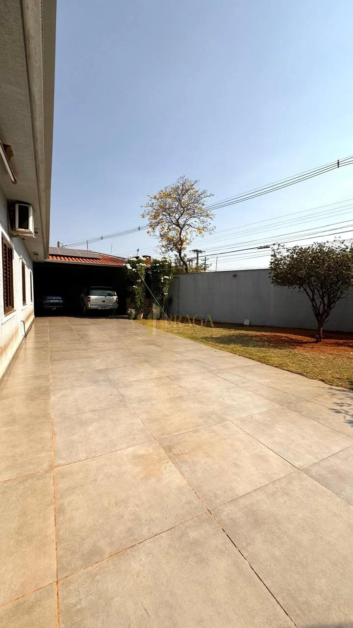 CASA À VENDA NA VILA BANDEIRANTES