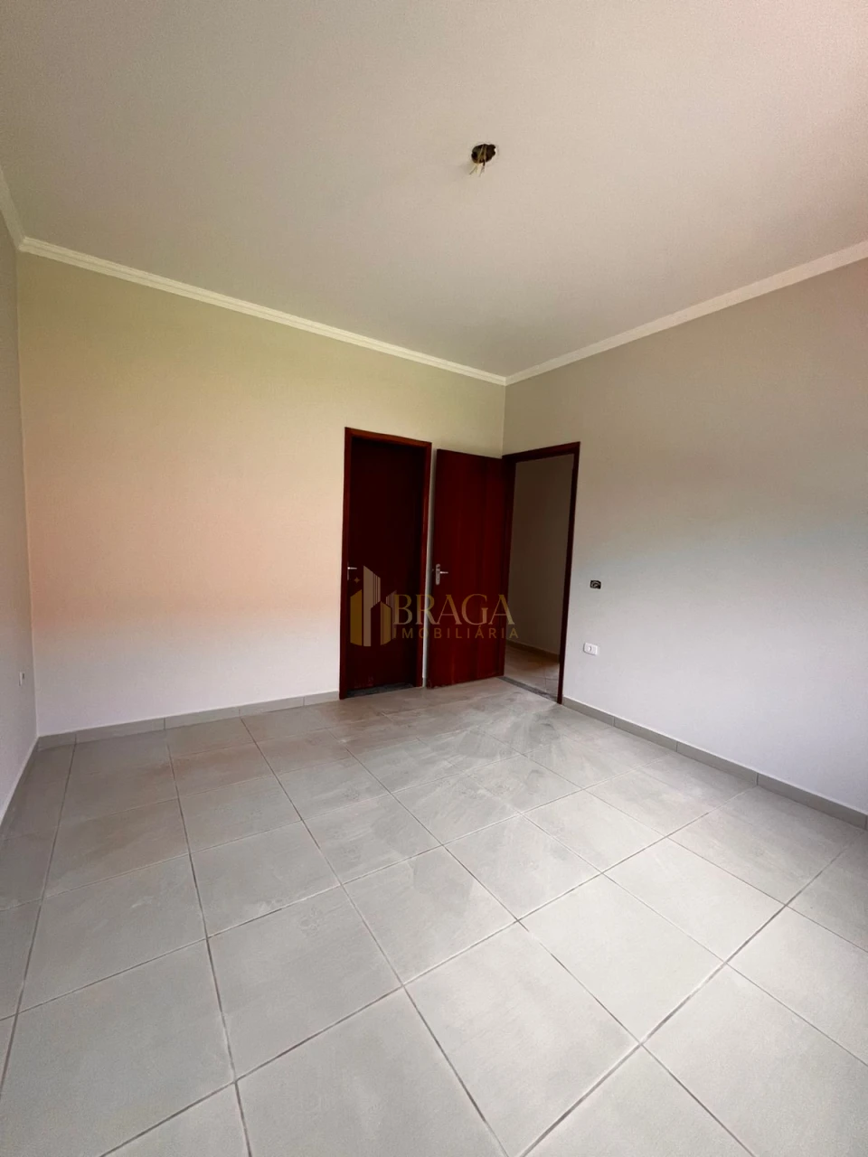 Linda Casa À Venda No Caiçara