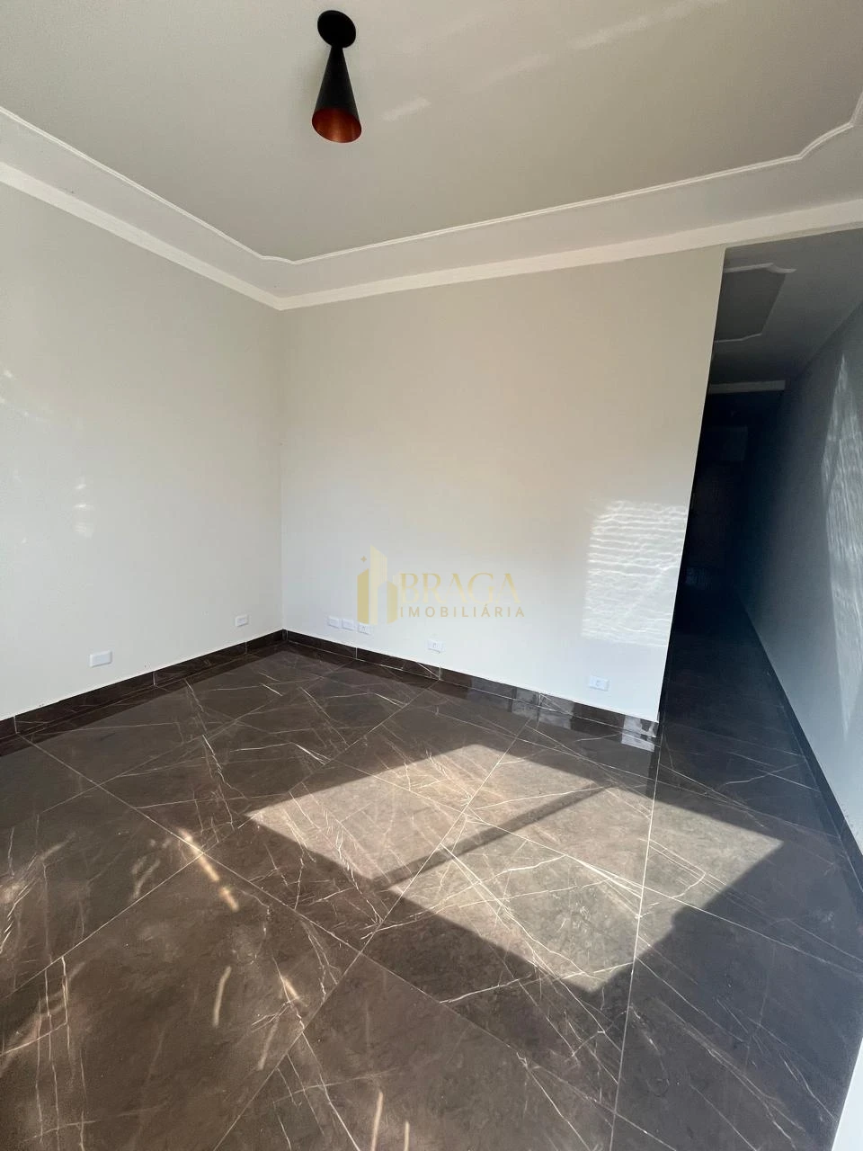 Imagens do imóveis CASA À VENDA - PRÓXIMO AO BIFÃO DO COOPHASUL