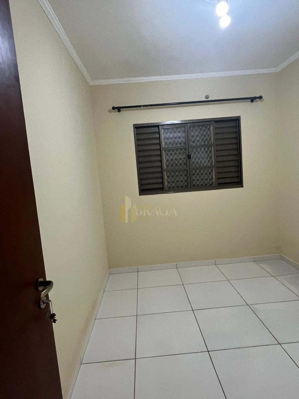 Casa a venda no bairro Vila Almeida