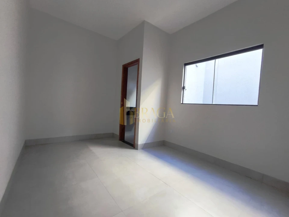 Imagens do imóveis CASA À VENDA NO BAIRRO NOSSA SENHORA DAS GRAÇAS