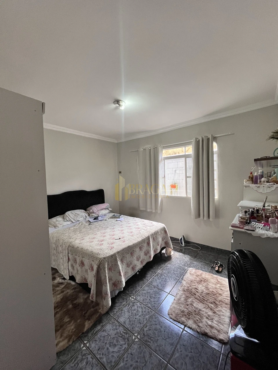 CASA À VENDA NO ANA MARIA DO COUTO