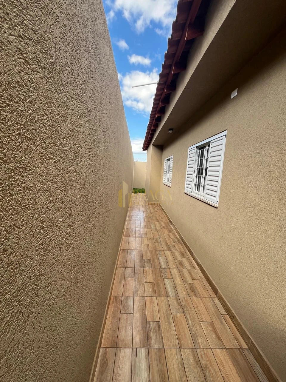 Imagens do imóveis CASA À VENDA - PRÓXIMO AO BIFÃO DO COOPHASUL