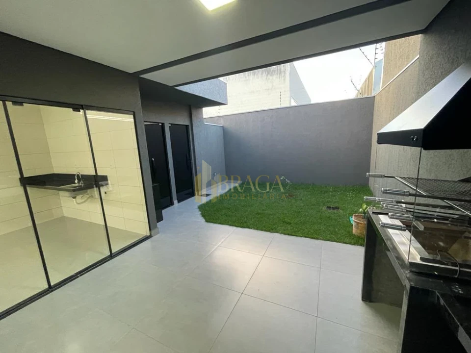 Imagens do imóveis CASA À VENDA NO BAIRRO VILA PLANALTO - COM ÁREA GOURMET