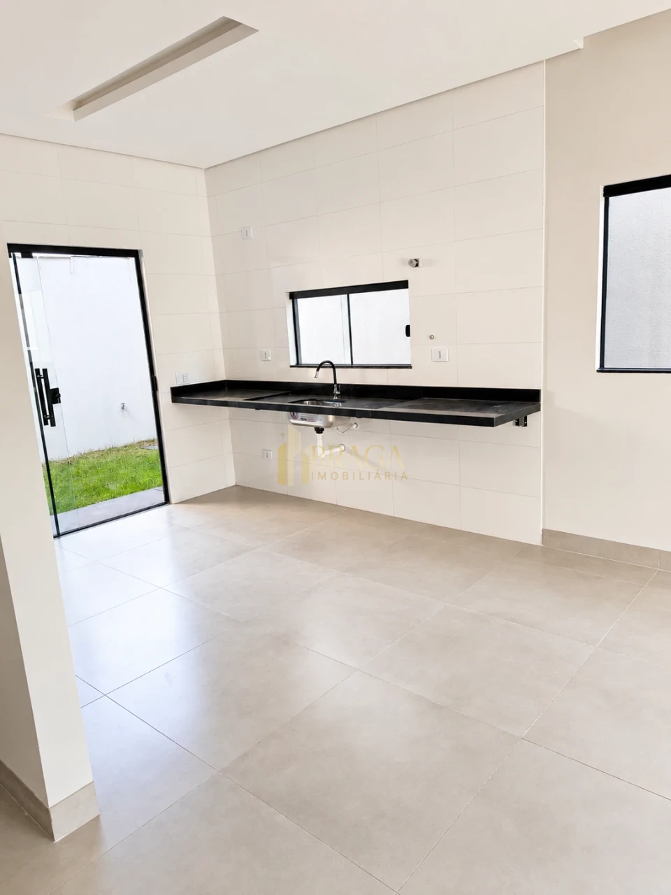 Imagens do imóveis CASA À VENDA NA VILA BANDEIRANTES