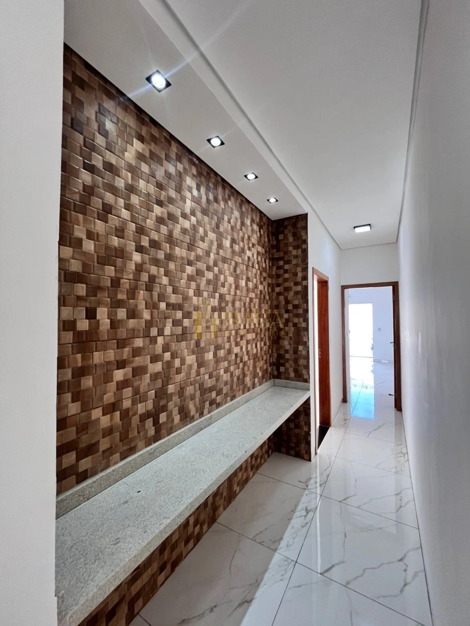 CASA À VENDA NO SANTO ANTONIO