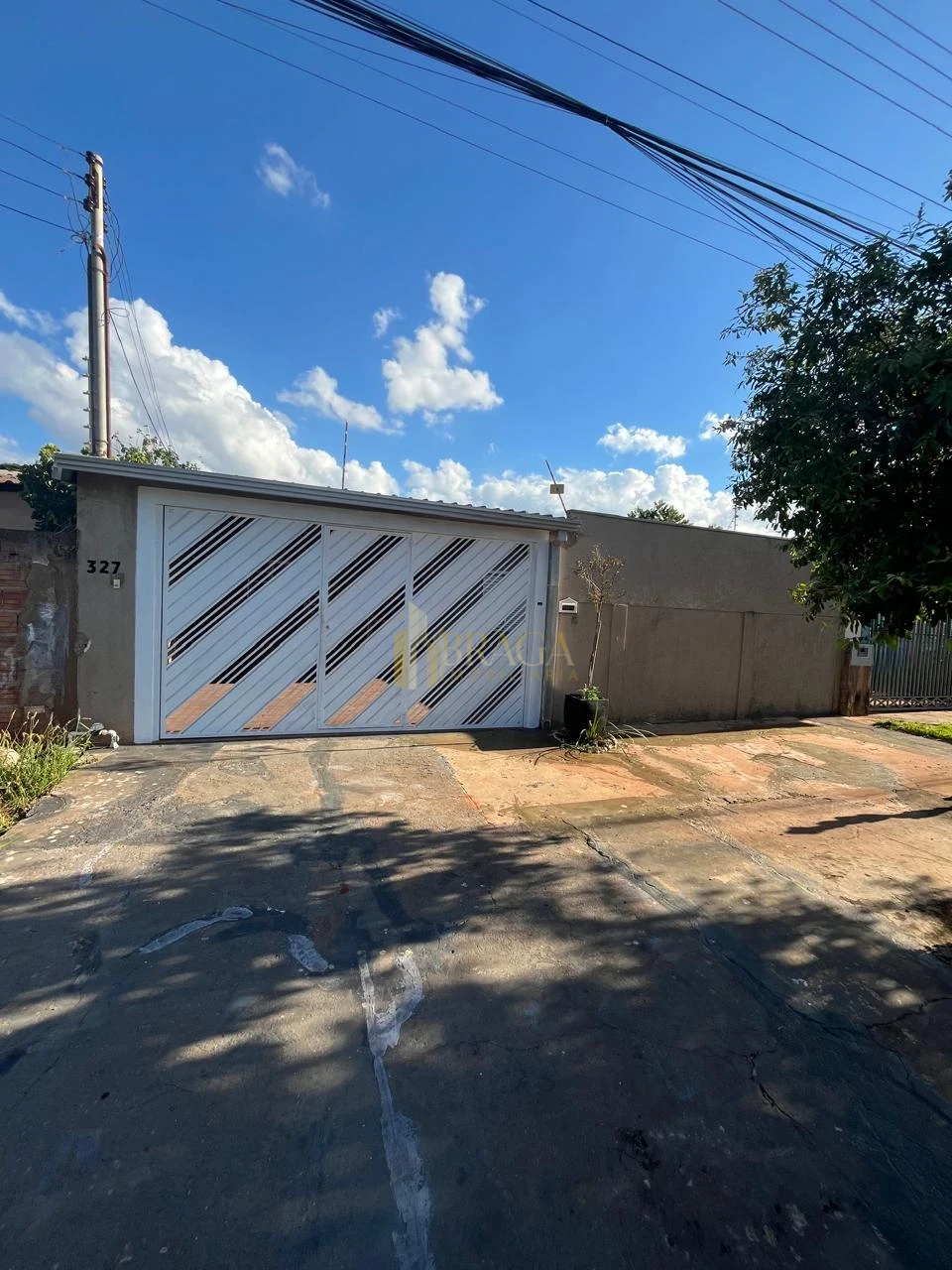CASA À VENDA NA VILA BANDEIRANTES