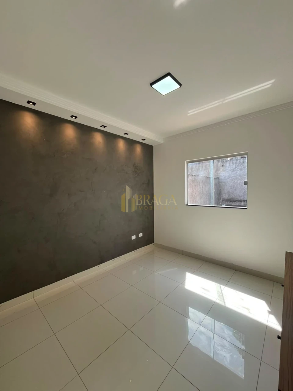 Imagens do imóveis CASA À VENDA NO JARDIM PANAMÁ - ENTRADA REDUZIDA
