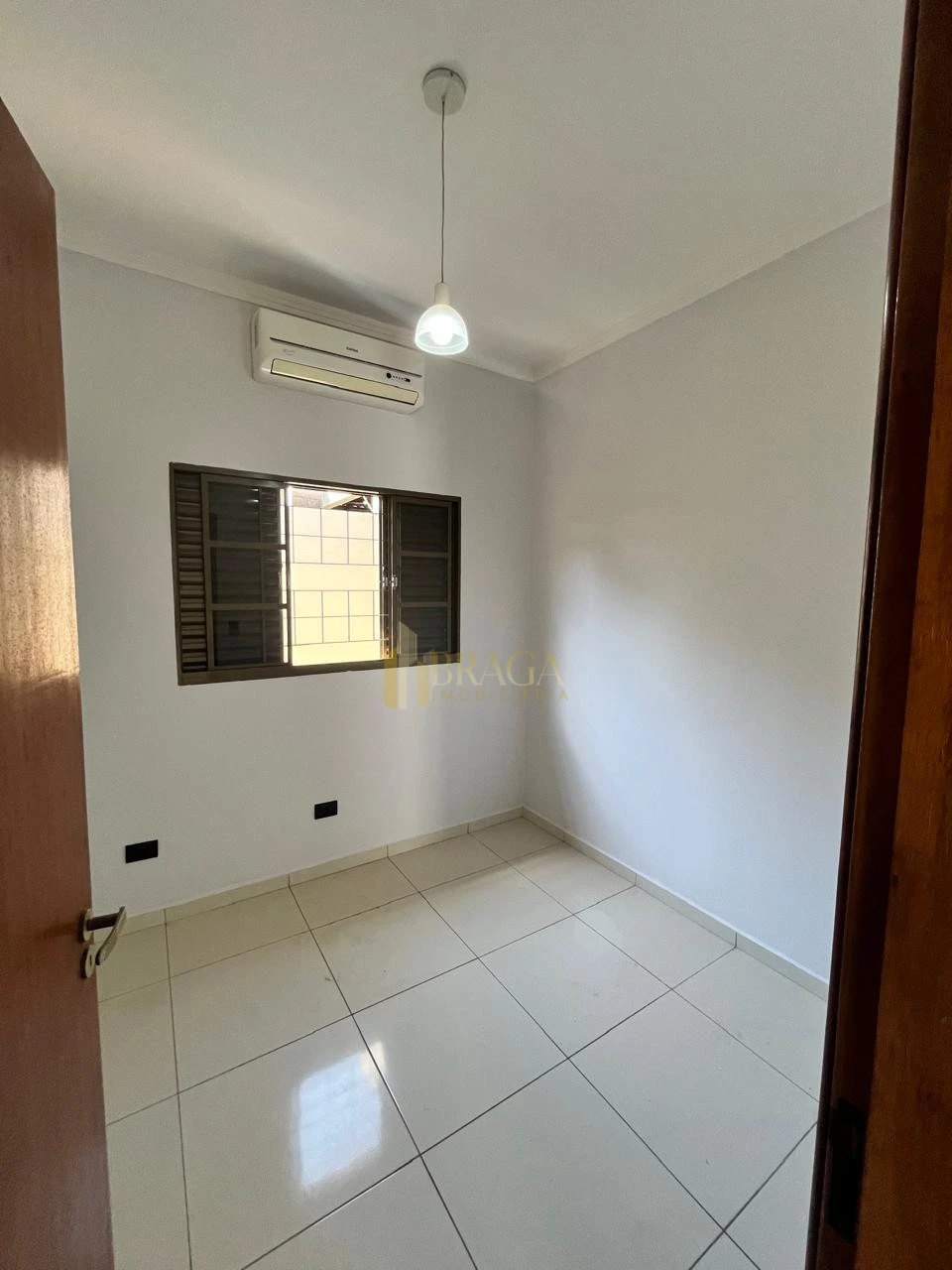 Casa á vende no bairro Vila Anahy
