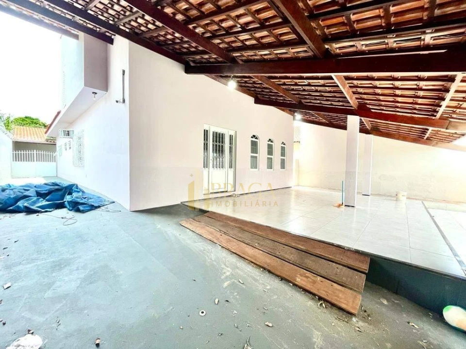 Casa à venda no bairro Vila Ipiranga