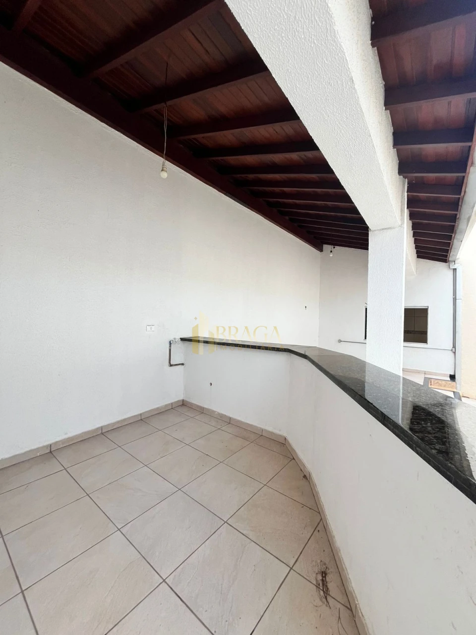 Sobrado á venda no bairro Monte Castelo