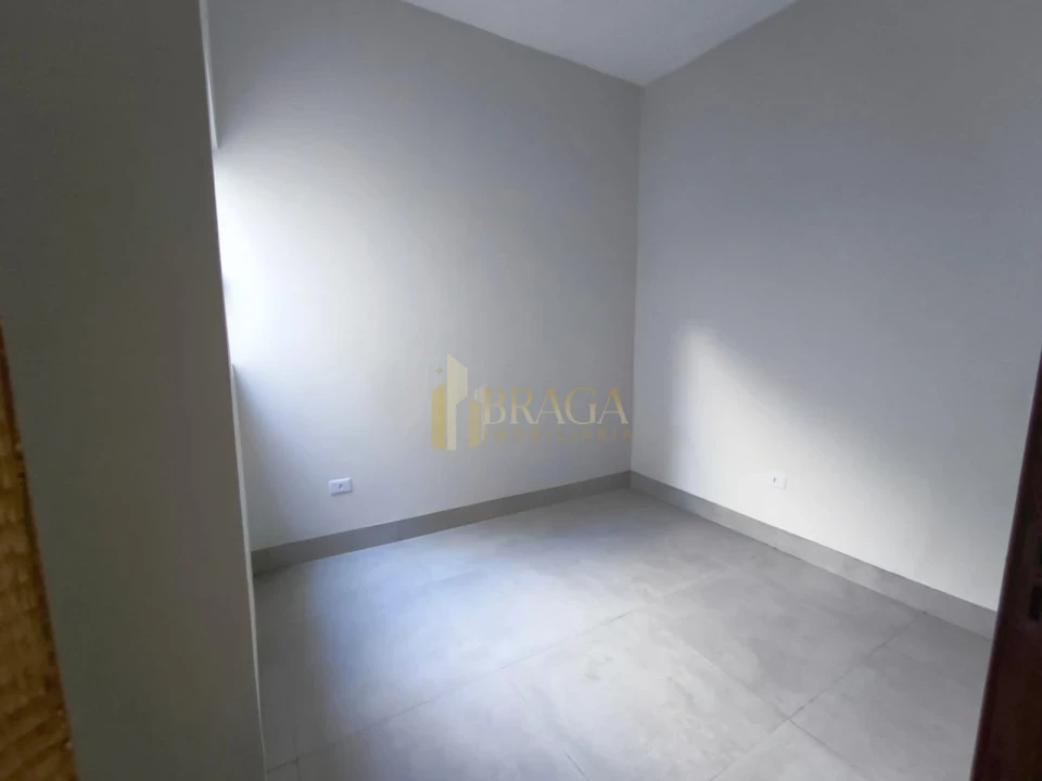 Imagens do imóveis CASA À VENDA NO BAIRRO NOSSA SENHORA DAS GRAÇAS
