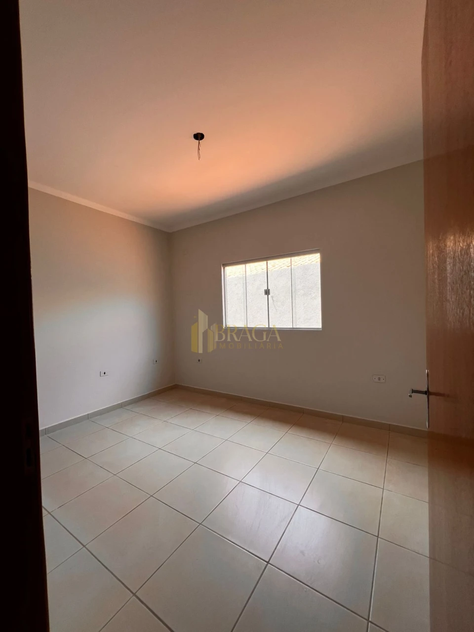 Linda Casa À Venda No Caiçara