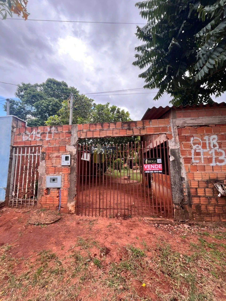 Imagens do imóveis TERRENO COM KITNET - IDEAL PARA INVESTIR