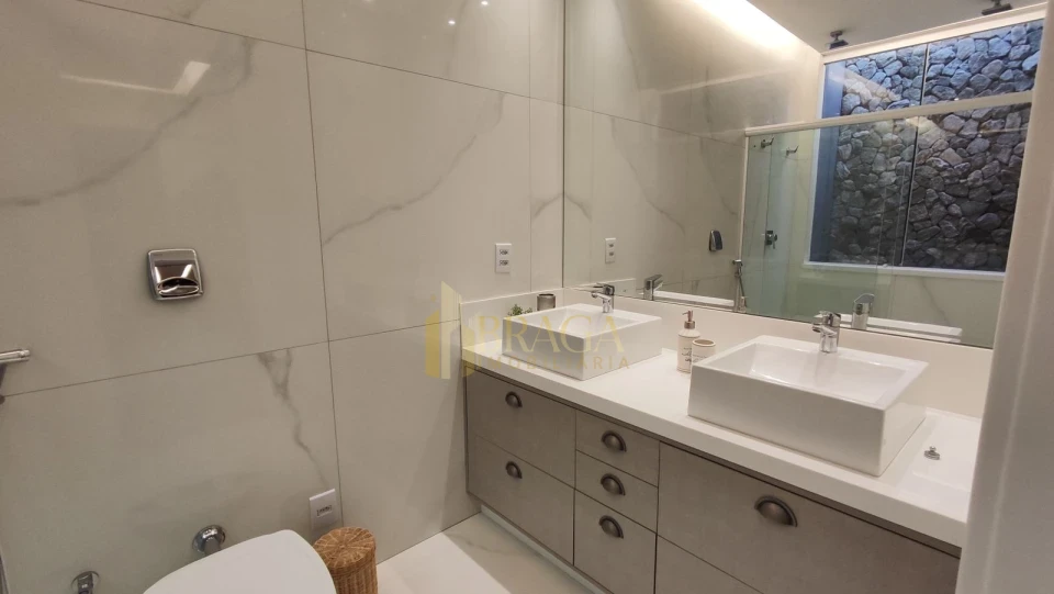 Lindo Sobrado À Venda No Condomínio Residencial Shalon em Campo Grande