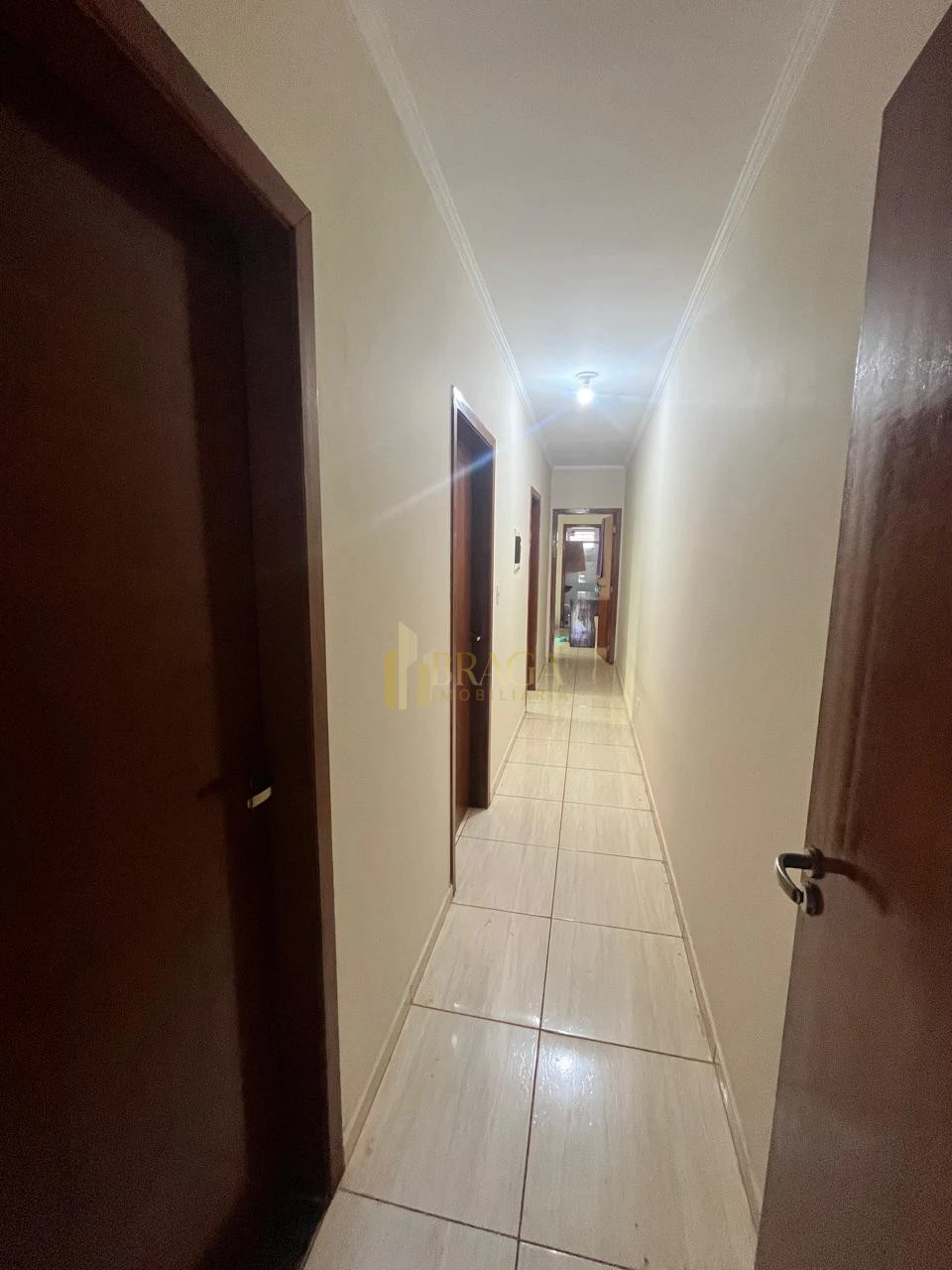 Casa à venda no bairro Oliveira