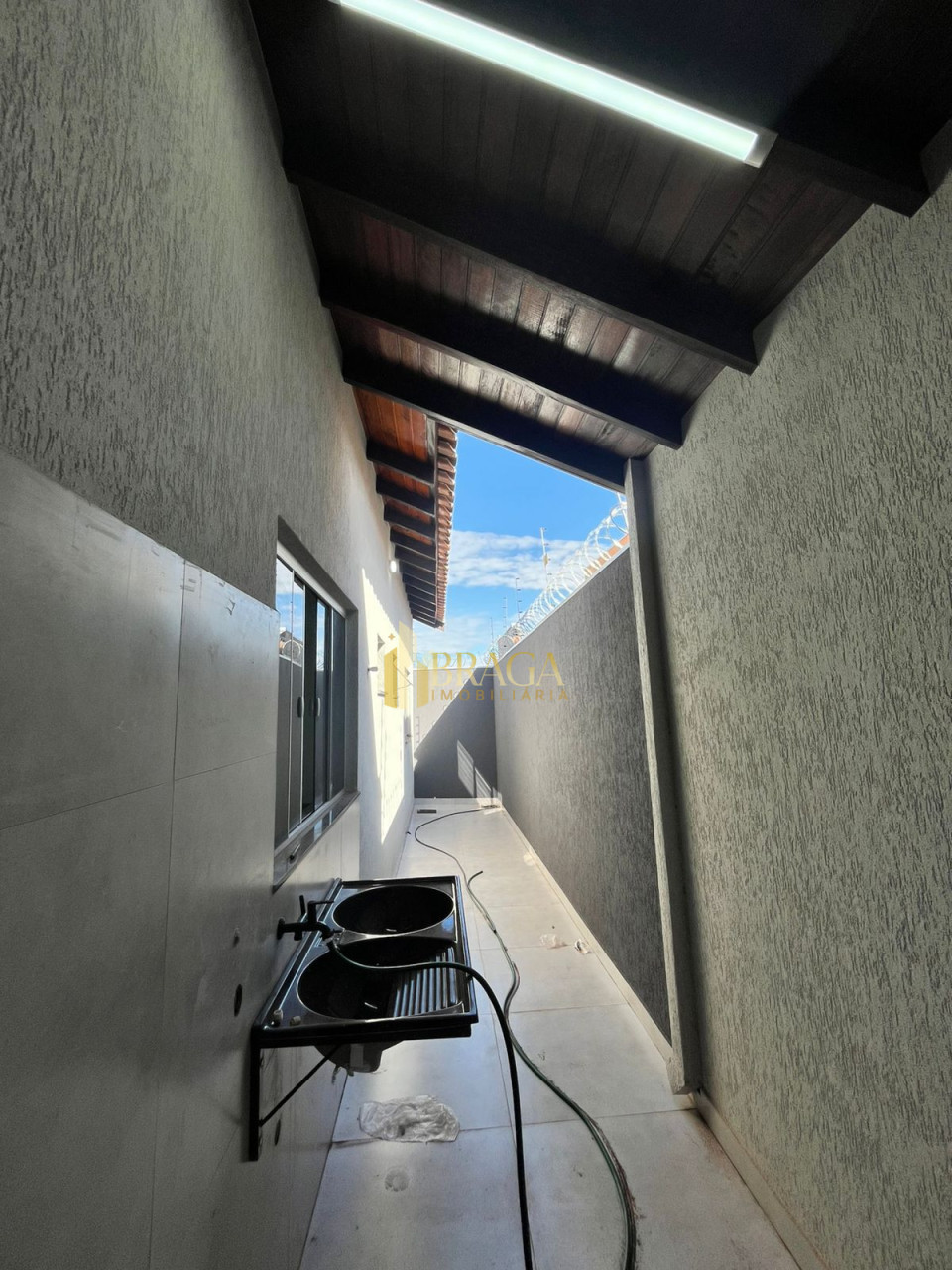 CASA NO BAIRRO VILA NASSER