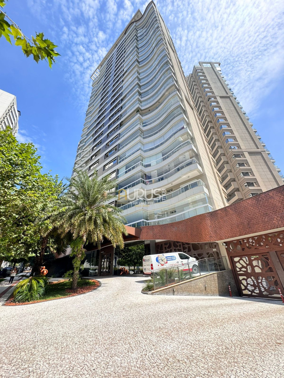 Imagens do imóveis VENDE-SE APTO  ALTO PADRÃO EDIFICIO CASA BATLLÓ - LONDRINA/PR