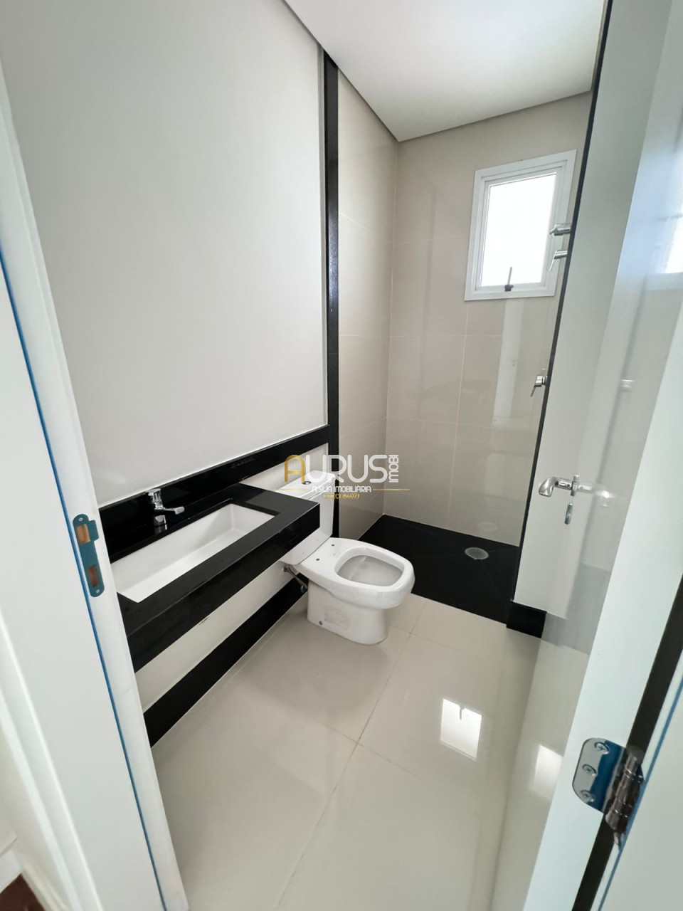 Imagens do imóveis VENDE-SE APTO  ALTO PADRÃO EDIFICIO CASA BATLLÓ - LONDRINA/PR