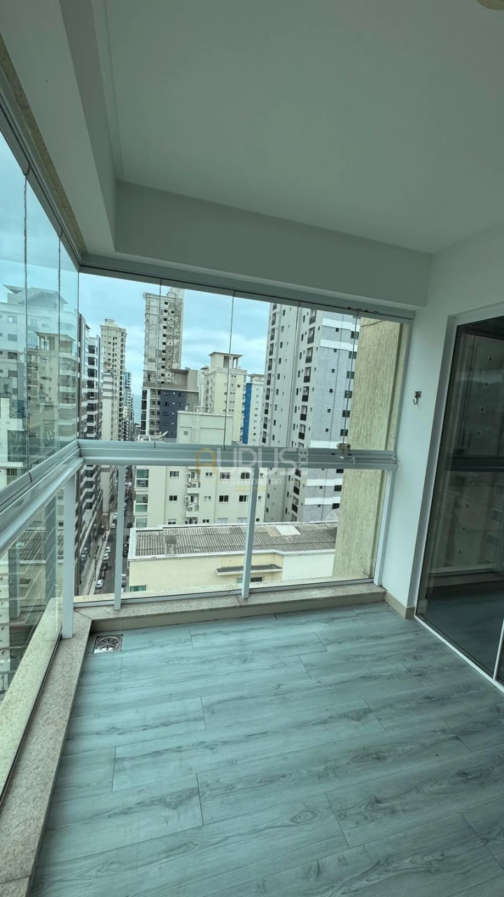 Imagens do imóveis Apartamento À Venda Ed. Arcos Da Lapa - Meia Praia- Itapema Itapema