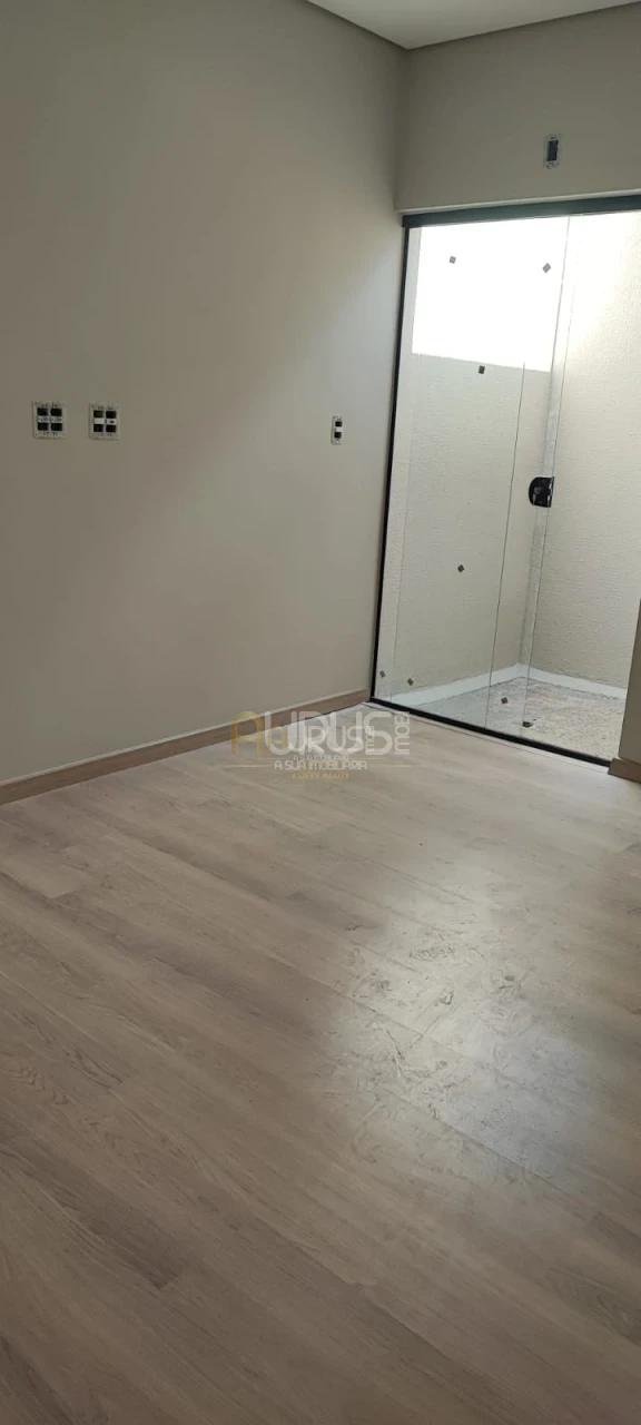 Imagens do imóveis Casa Em Condomínio Fechado - Pronto para Morar