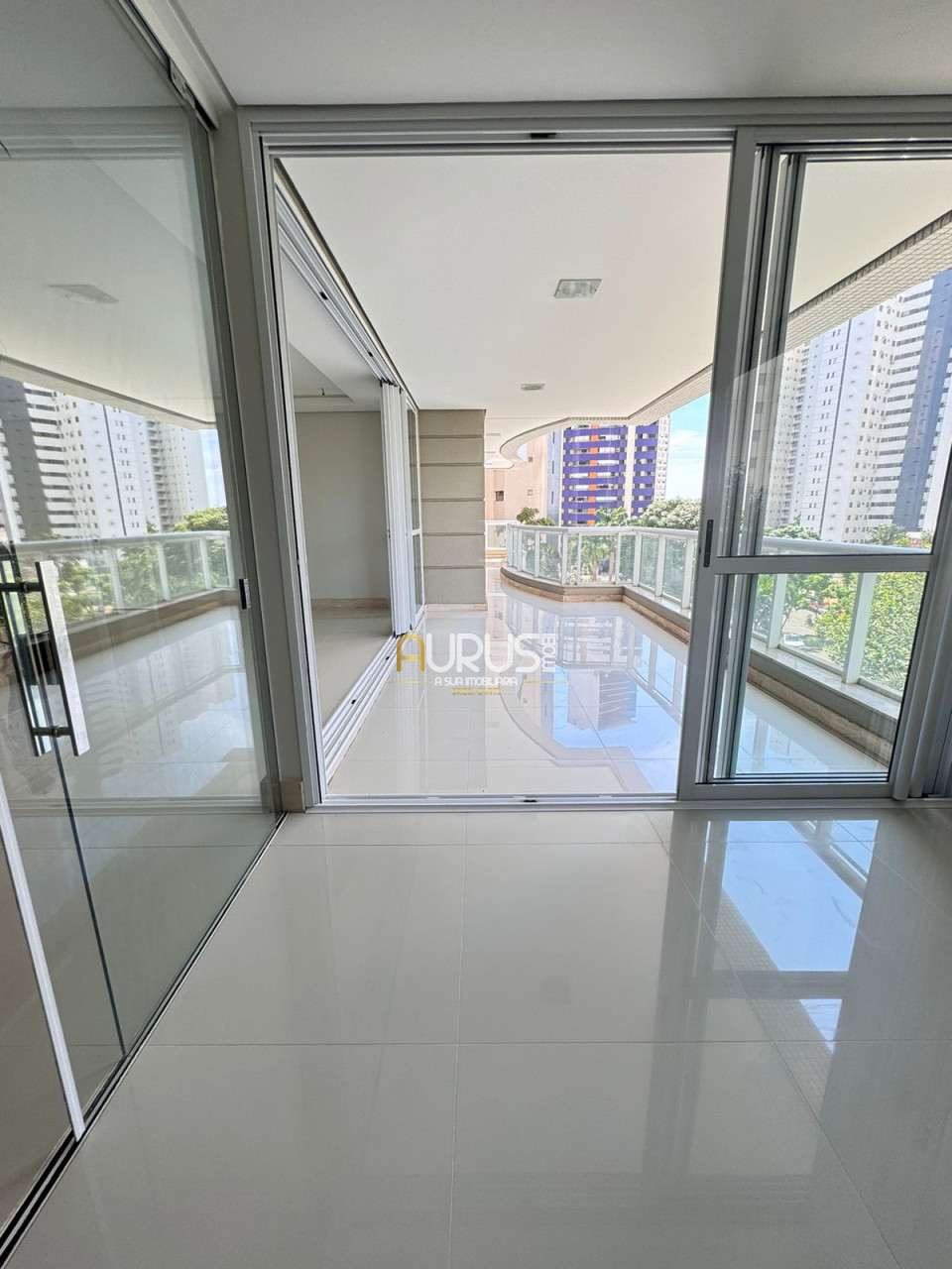 Imagens do imóveis VENDE-SE APTO  ALTO PADRÃO EDIFICIO CASA BATLLÓ - LONDRINA/PR