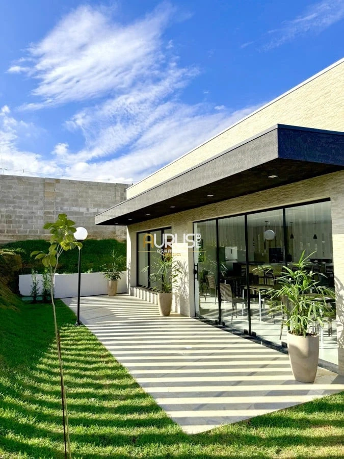 Imagens do imóveis Casa Em Condomínio Fechado - Pronto para Morar