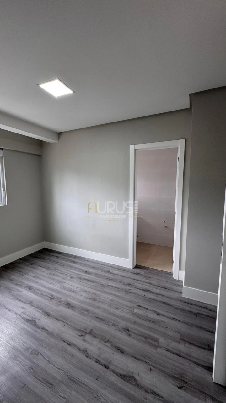 Imagens do imóveis Apartamento À Venda Ed. Arcos Da Lapa - Meia Praia- Itapema Itapema