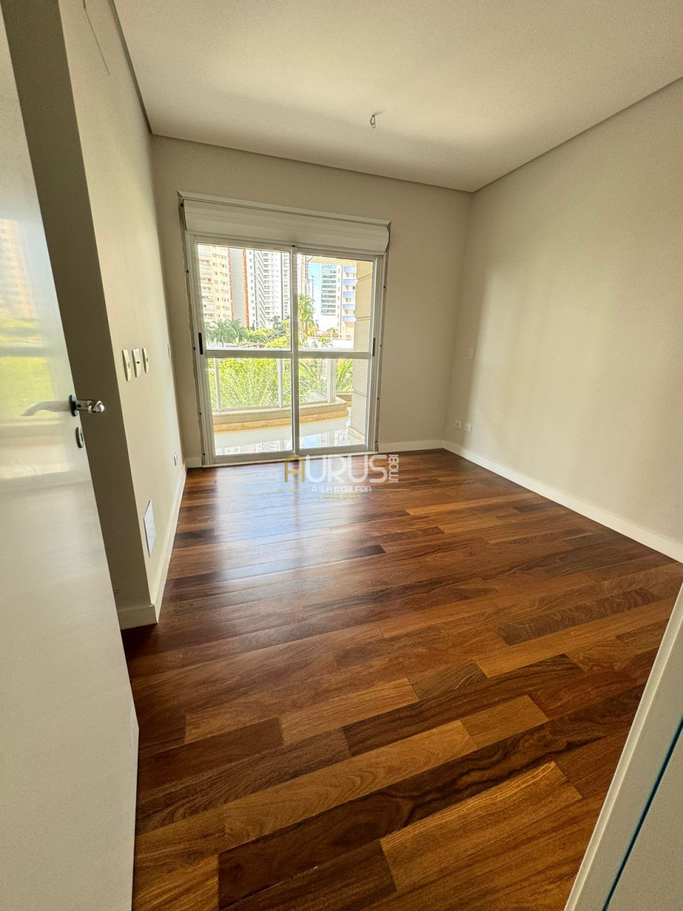 Imagens do imóveis VENDE-SE APTO  ALTO PADRÃO EDIFICIO CASA BATLLÓ - LONDRINA/PR