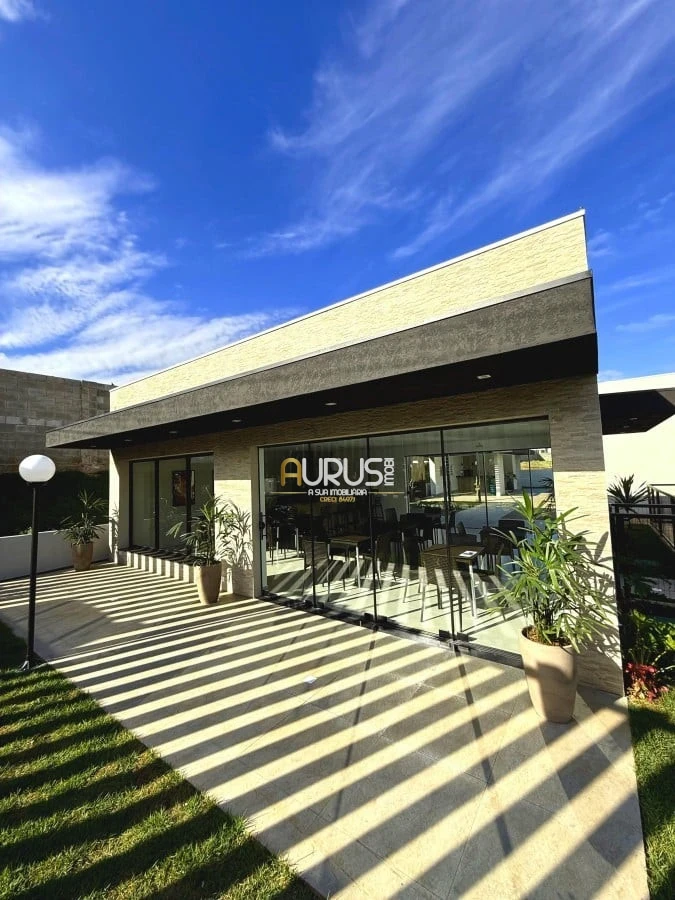 Imagens do imóveis Casa Em Condomínio Fechado - Pronto para Morar