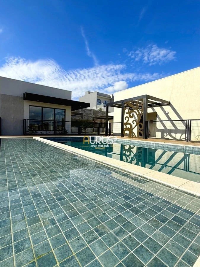 Imagens do imóveis Casa Em Condomínio Fechado - Pronto para Morar