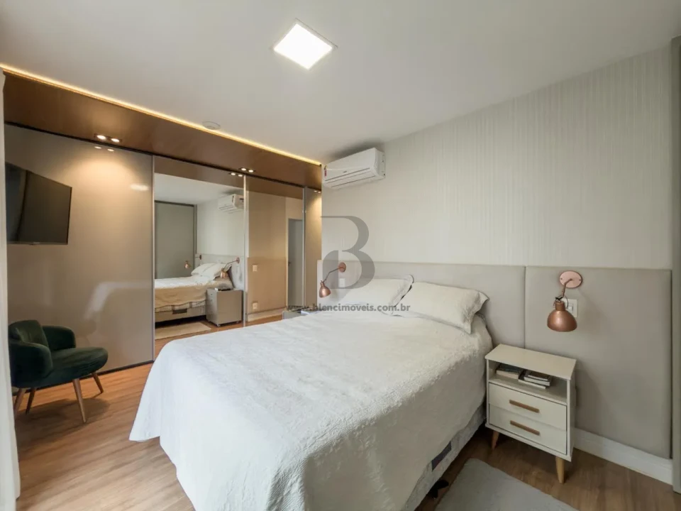 MAISON LEGACY