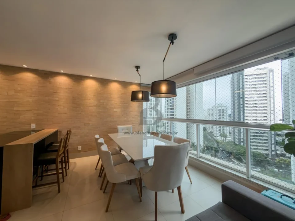 MAISON LEGACY
