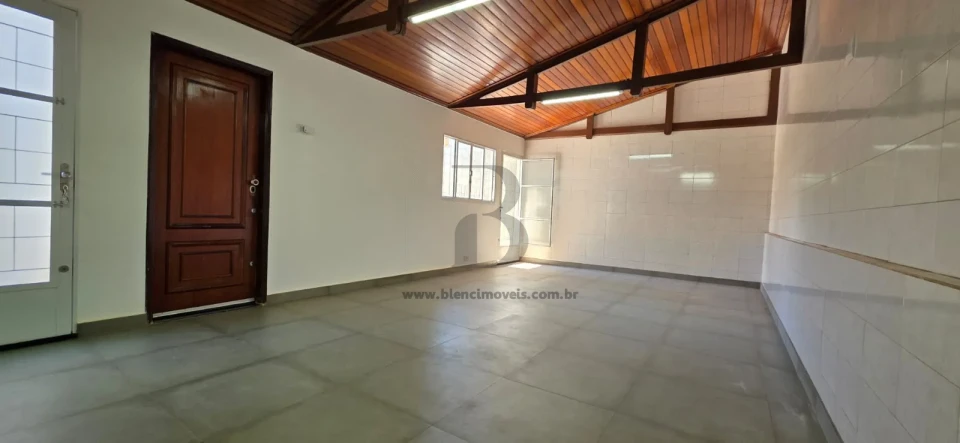 Imagens do imóveis Casa de rua à Venda em Excelente Região de Cambé