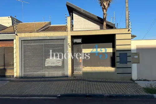 CASA - CJ. HAB. COLLOR DE MELO