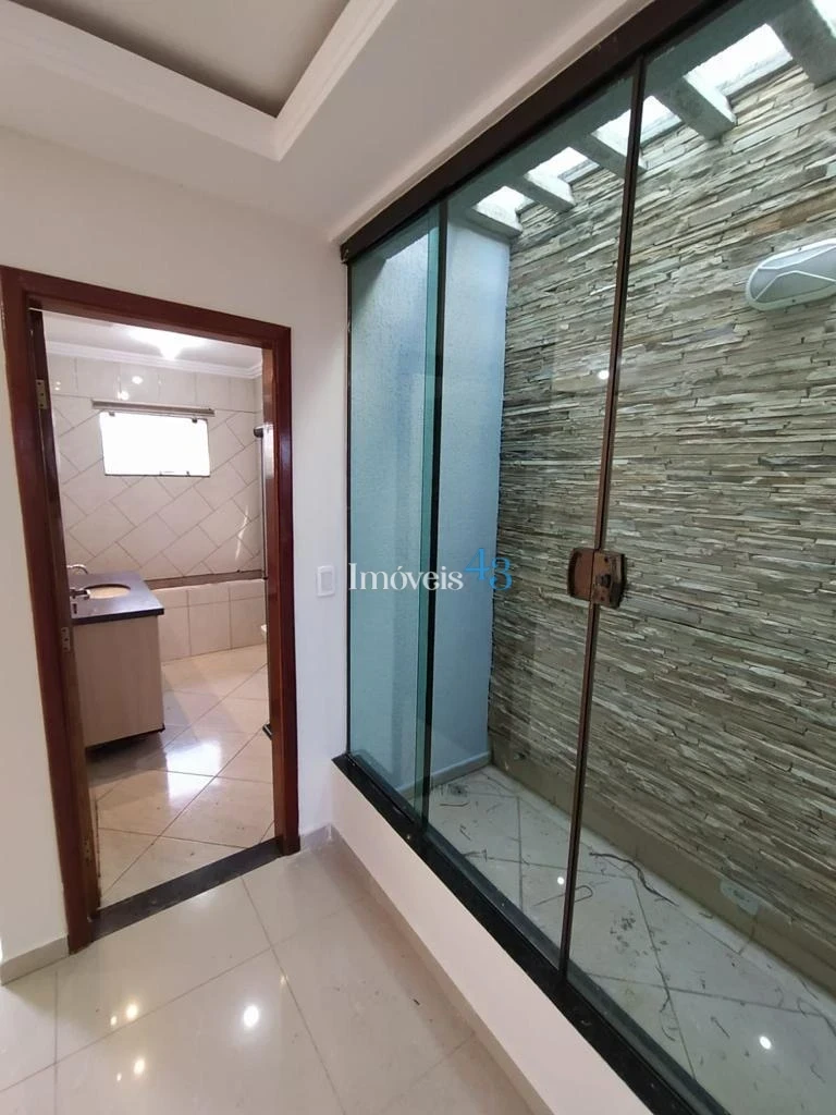 Imagens do imóveis CASA A VENDA - JARDIM COLUMBIA IV -ARAPONGAS