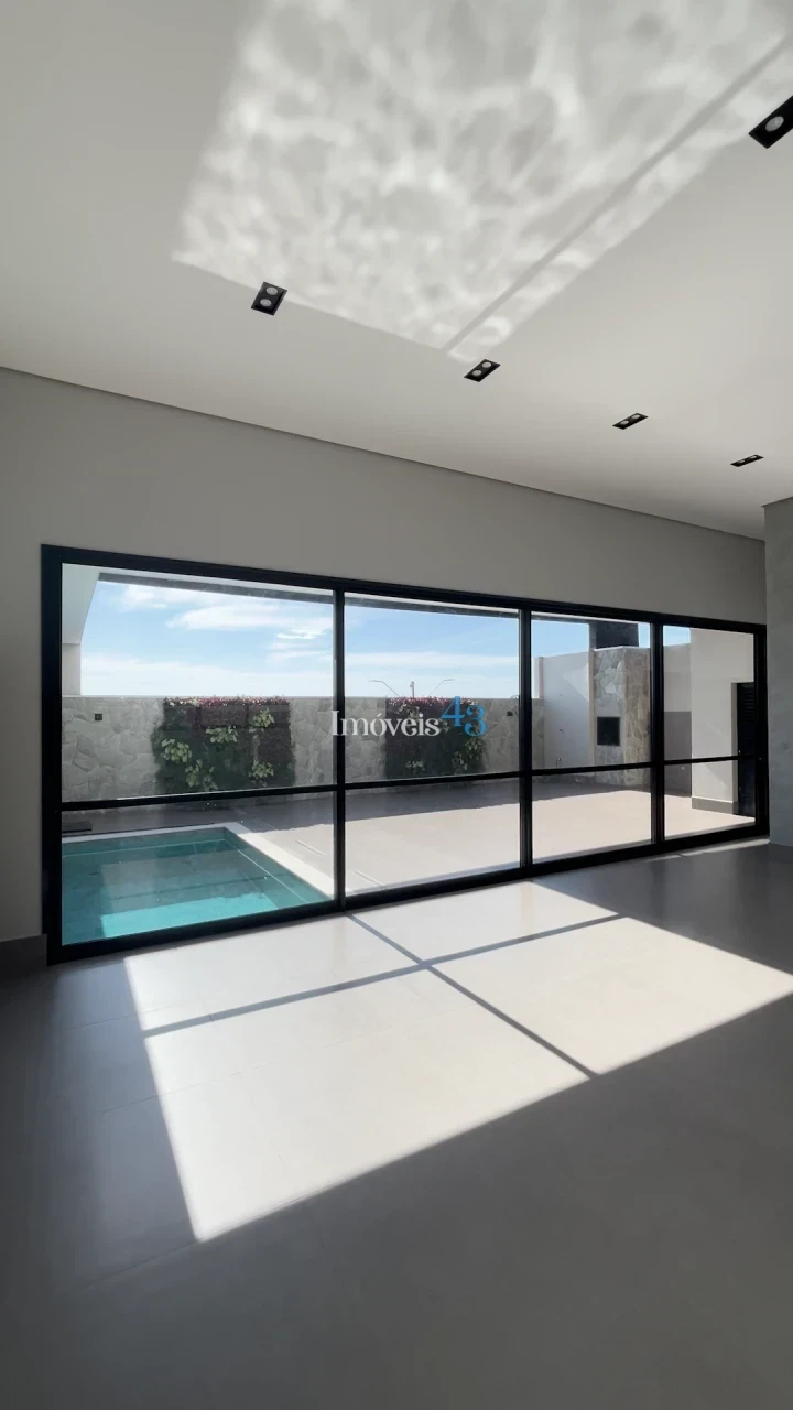 Imagens do imóveis CASA DE ALTO PADRÃO - ROYAL BOULEVARD RESIDENCE