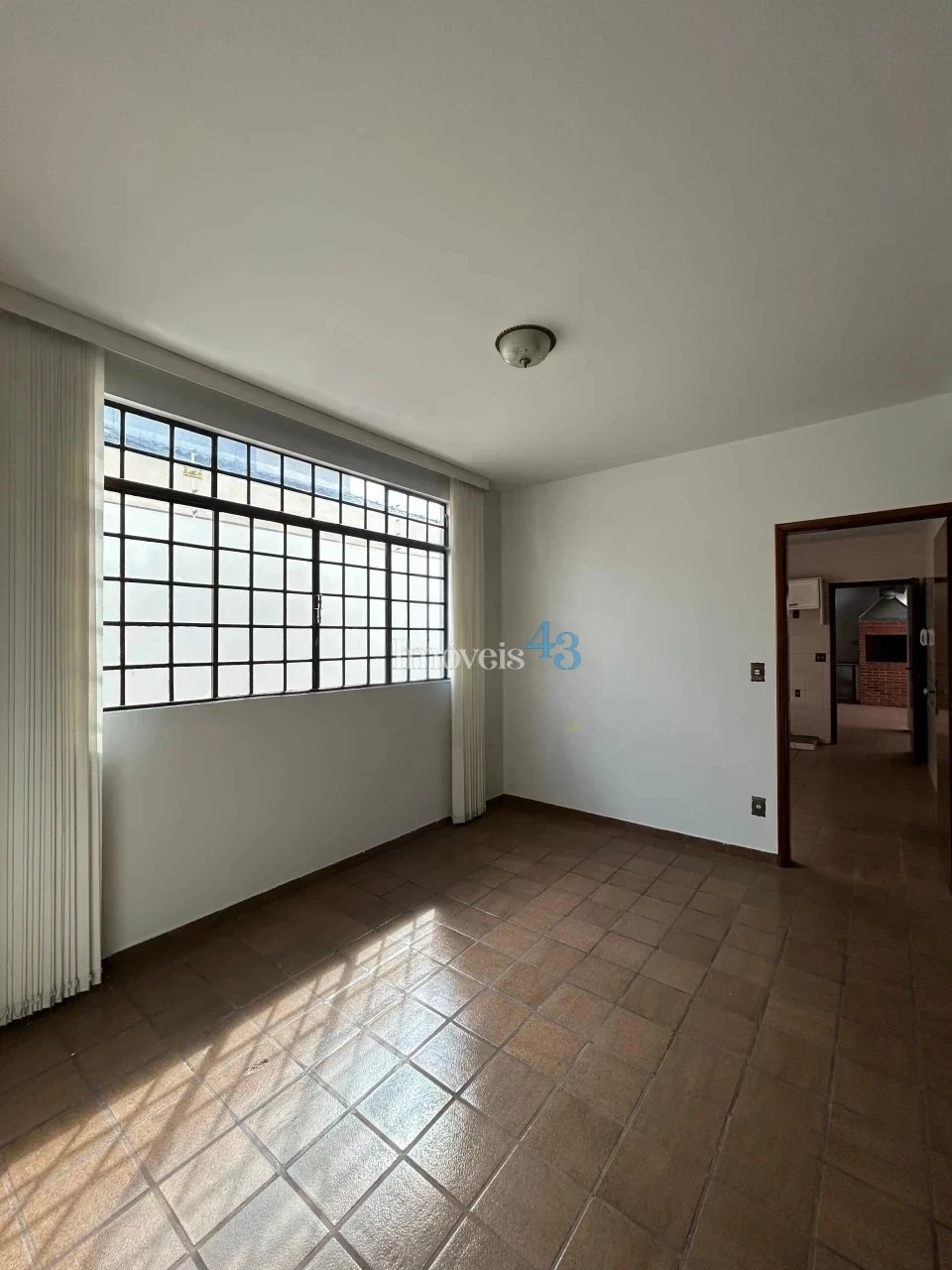 Imagens do imóveis CASA A VENDA - JD VILA RICA - CAMBE-PR