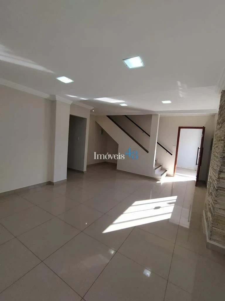 Imagens do imóveis CASA A VENDA - JARDIM COLUMBIA IV -ARAPONGAS