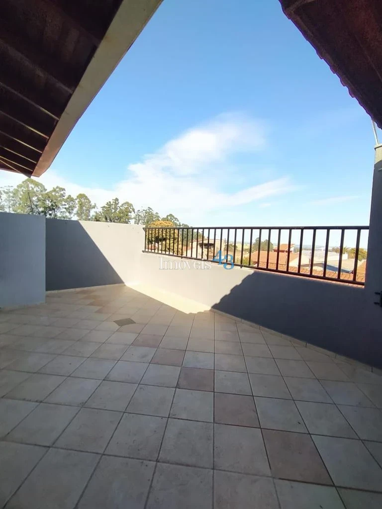 Imagens do imóveis CASA A VENDA - JARDIM COLUMBIA IV -ARAPONGAS