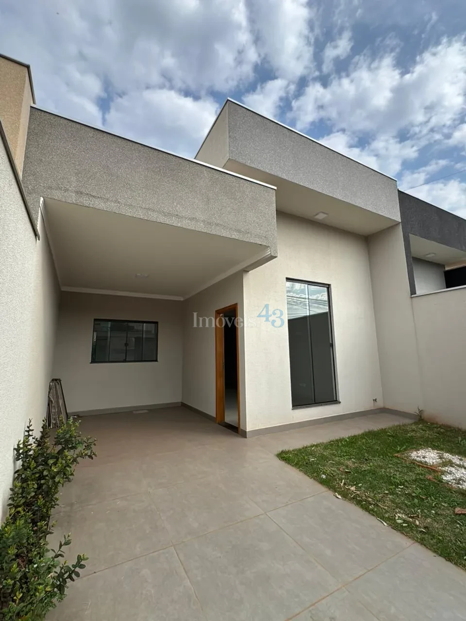 Imagens do imóveis CASA - JD. MONTE ALTO