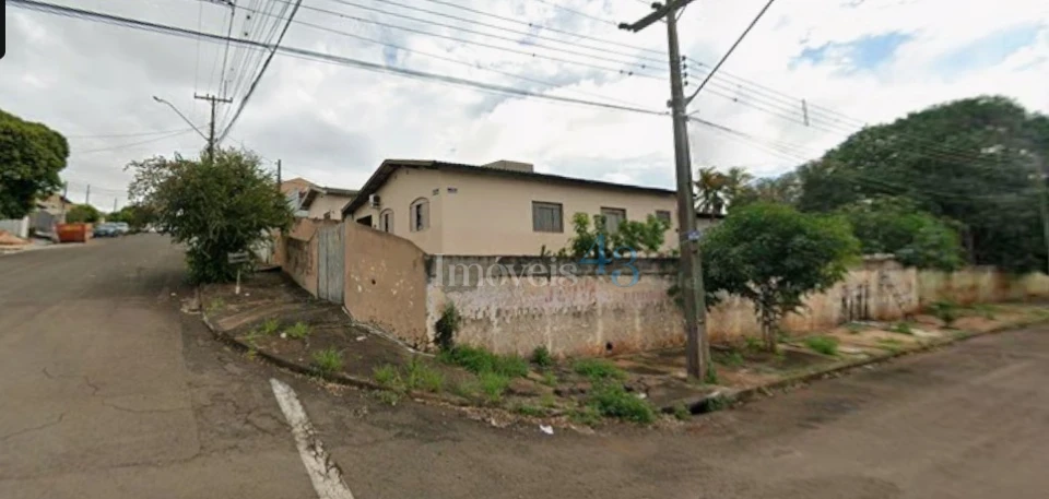 CASA - JD. PLANALTO VERDE