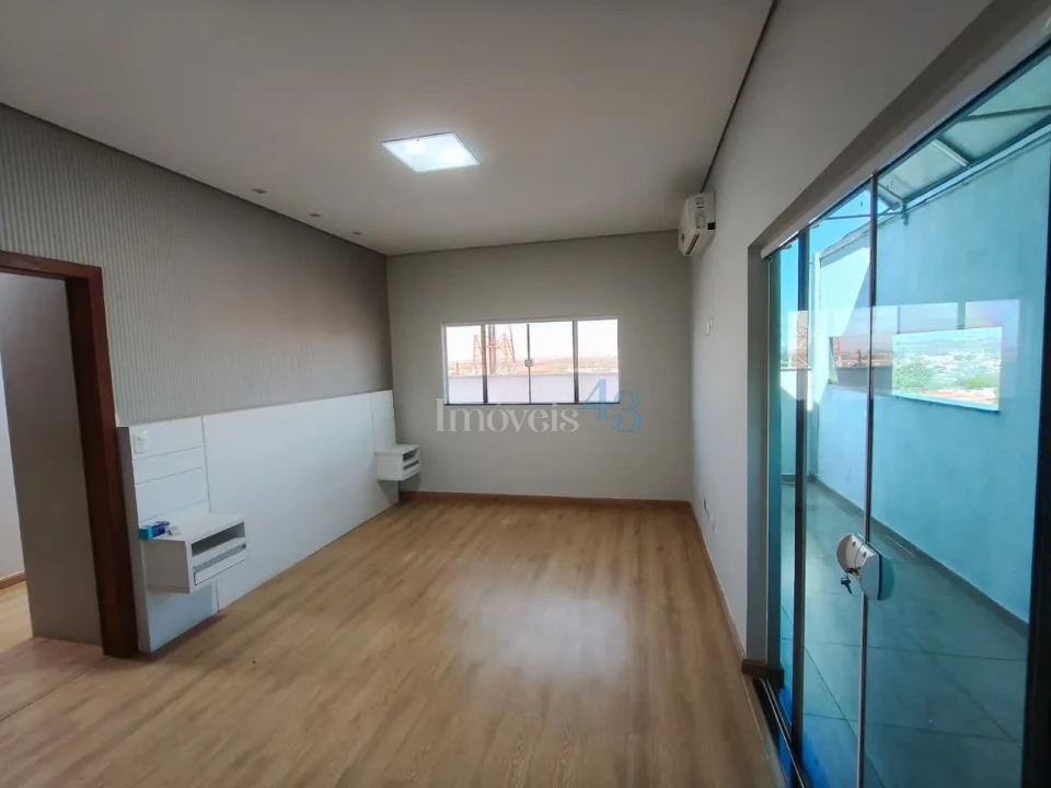 Imagens do imóveis ESQUINA COMERCIAL