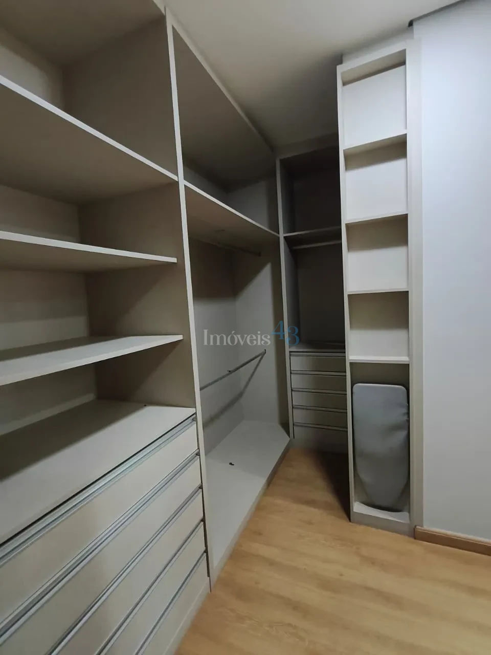 Imagens do imóveis ESQUINA COMERCIAL
