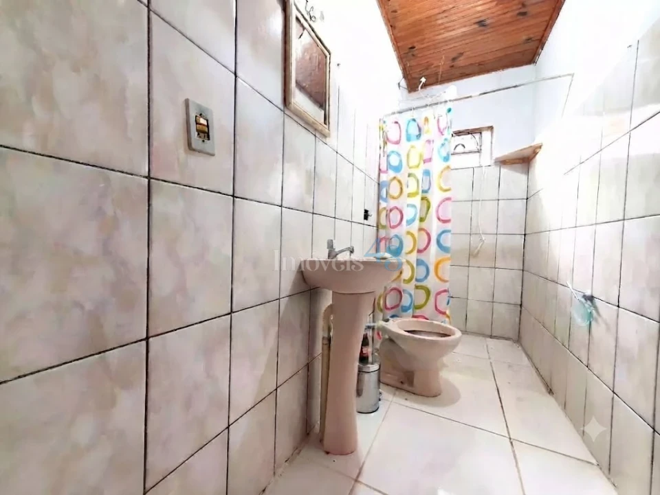 Imagens do imóveis CASA COM EDÍCULA - Conj. Hab. Jose Giordano